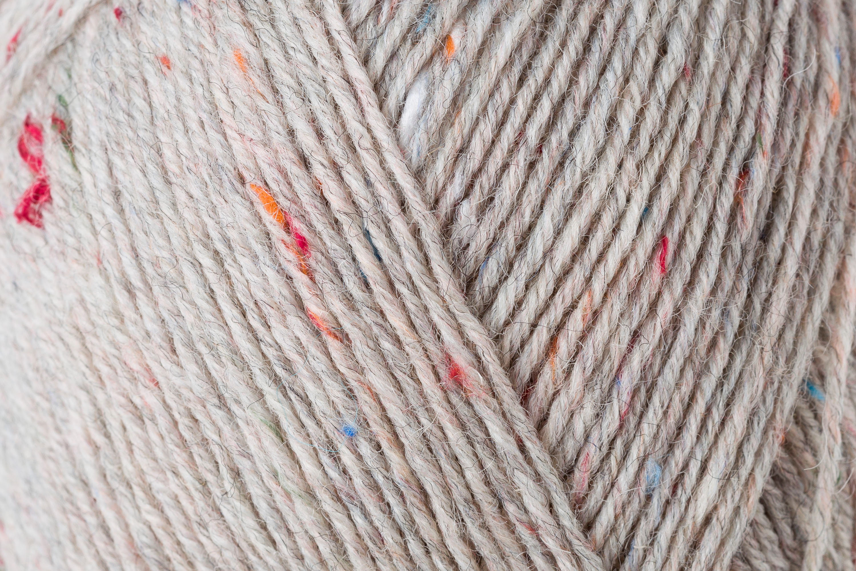 Regia 4fädig Tweed ca. 400 m 00090 hellrgau 100 g