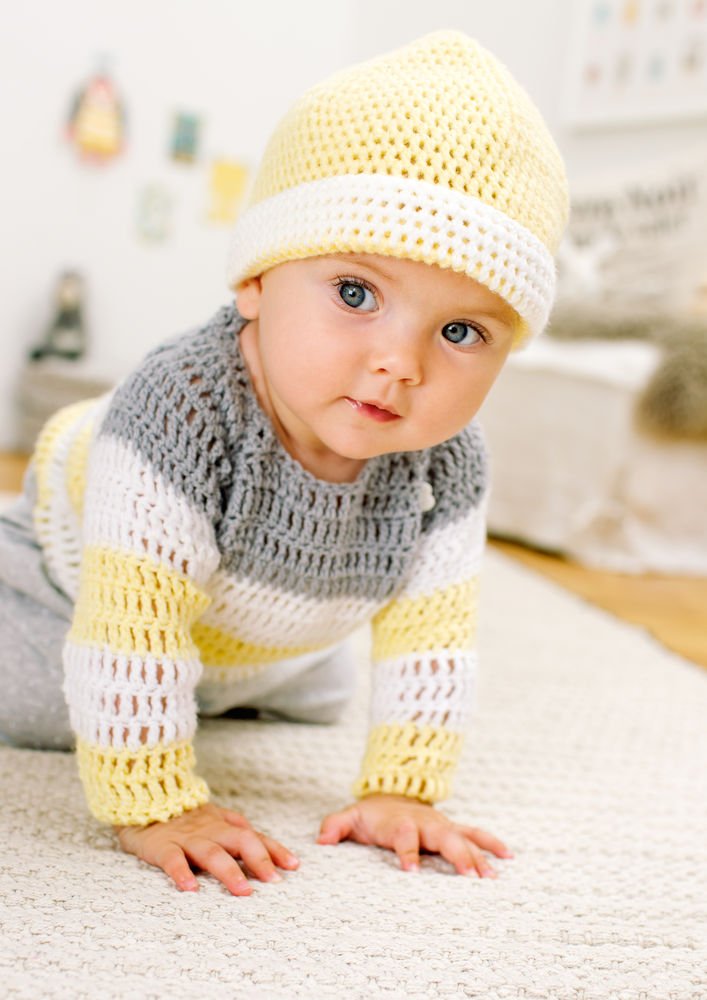 Crocheted Pullover, S9419