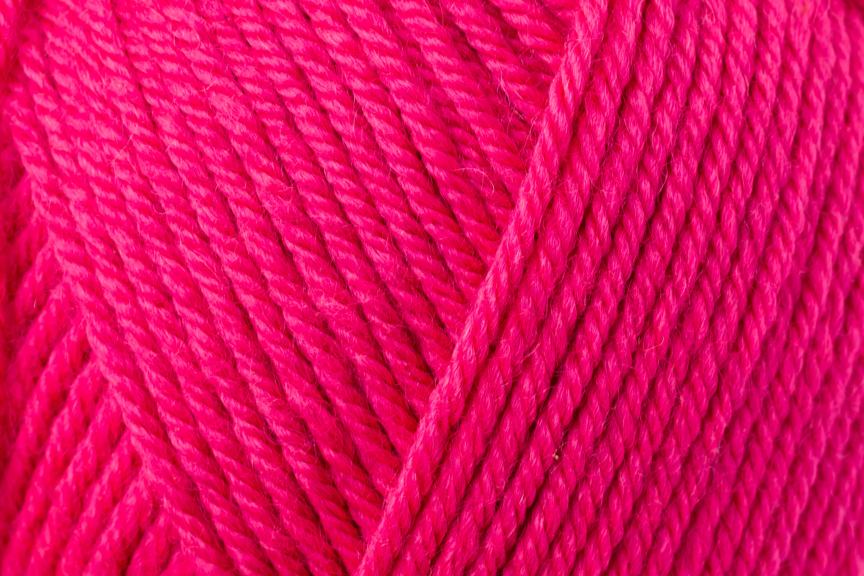 Universa ca. 125 m 00136 pink 50 g