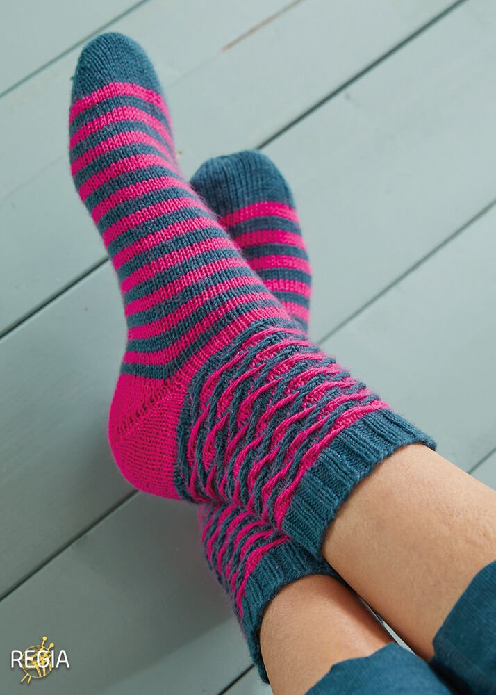 REGIA Booklet Knit with Colors DE REGIA Booklet Knit with Colors DE